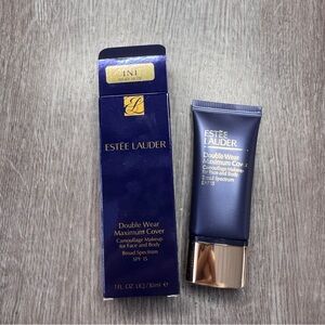 *SOLD* Estée Lauder Double Wear Maximum Cover Foundation